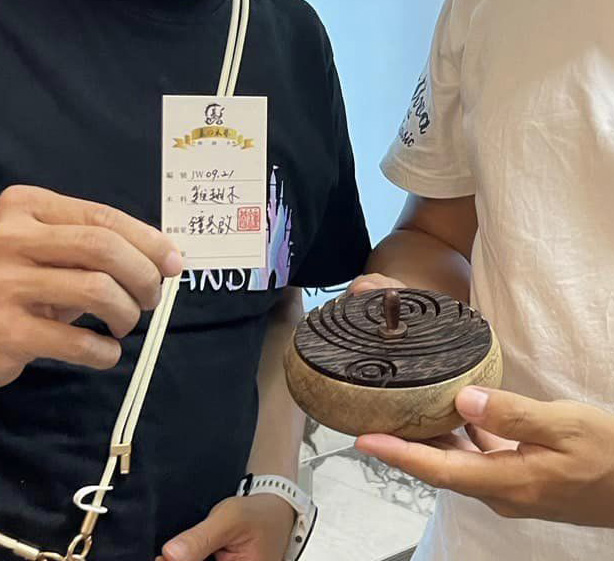 JW09.21 & JW09.28 鏤空小盤香爐 視角 2