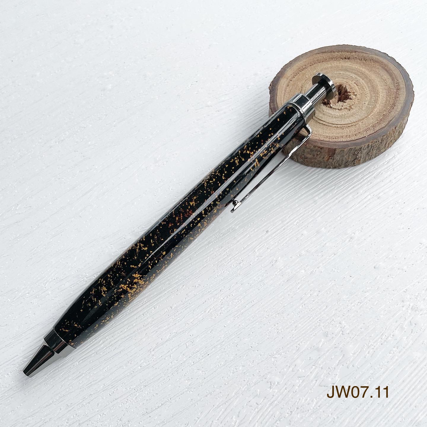 JW07.11 漆藝蒔繪印尼黑檀原木筆 視角 2