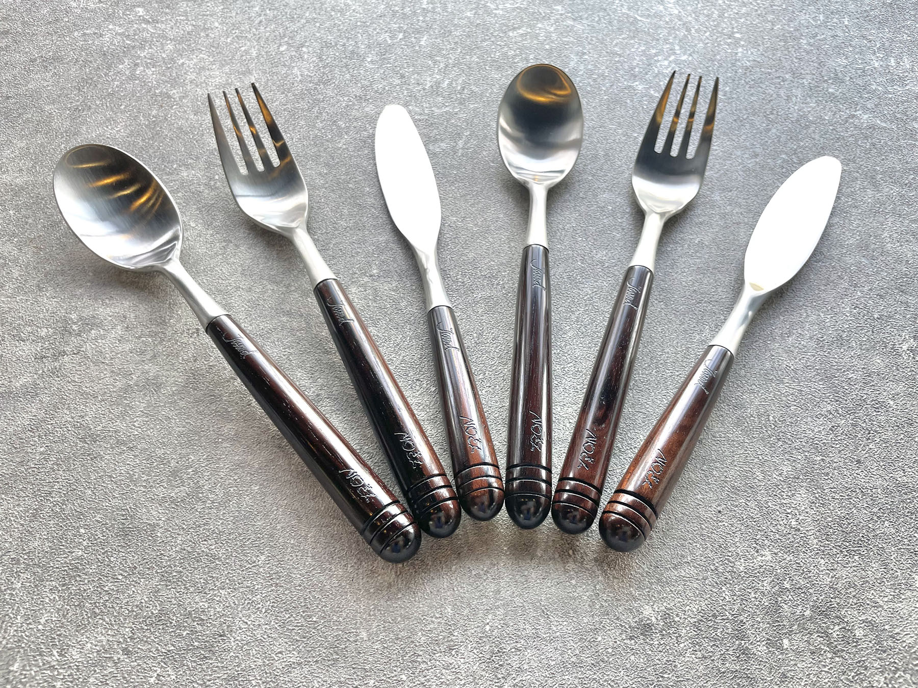 印尼黑檀餐具組 視角 2