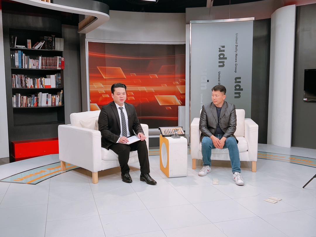 JW02.21.274 肖楠+生漆塗裝/ [經營面對面]木藝品達人鐘基啟 賦予原木創新傳承新靈魂 視角 2